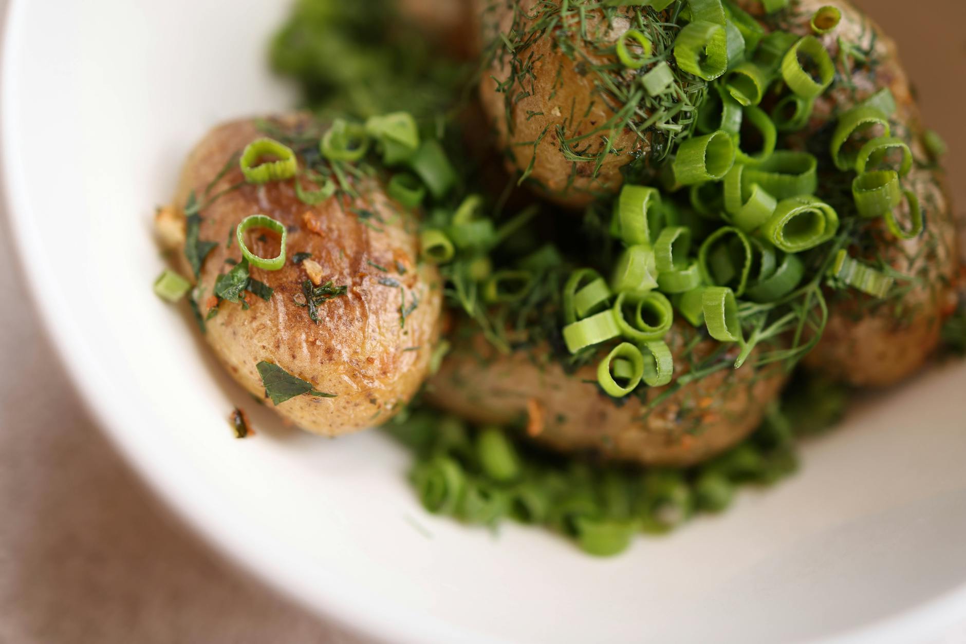 Can You Eat Green Potatoes? A Comprehensive Food Safety Guide for Home Cooks