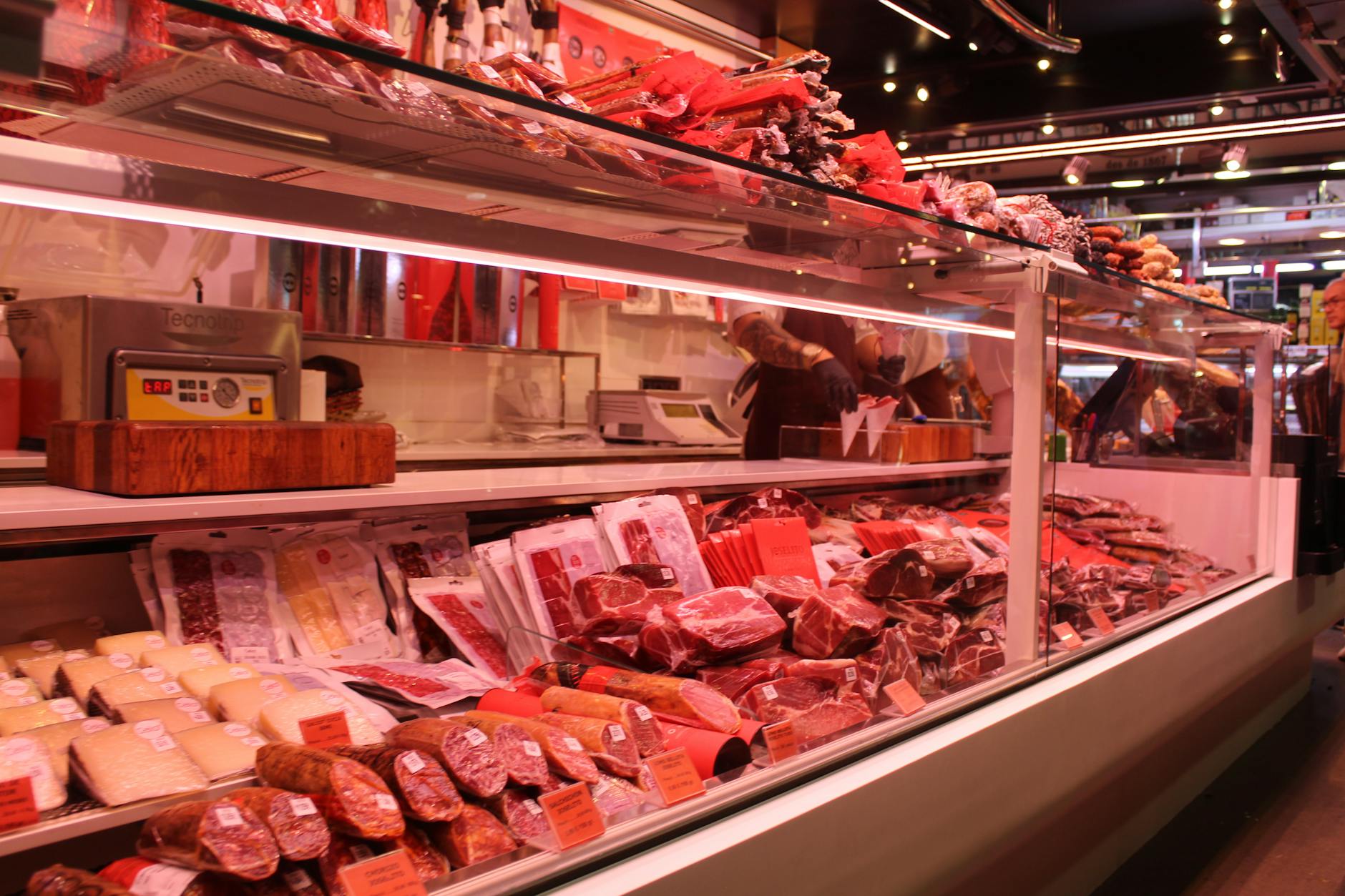 How Long Does Deli Meat Last in the Fridge? The Ultimate Food Safety & Storage Guide