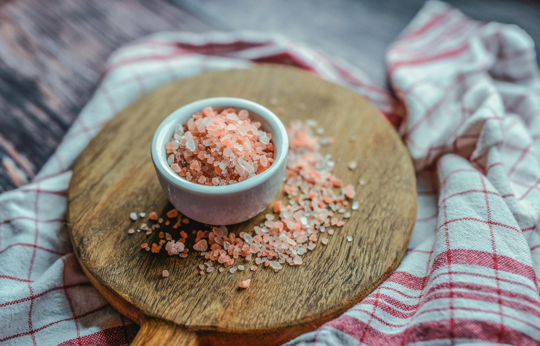 Kosher Salt vs Sea Salt: Why Your Choice of Salt Changes Everything in the Kitchen