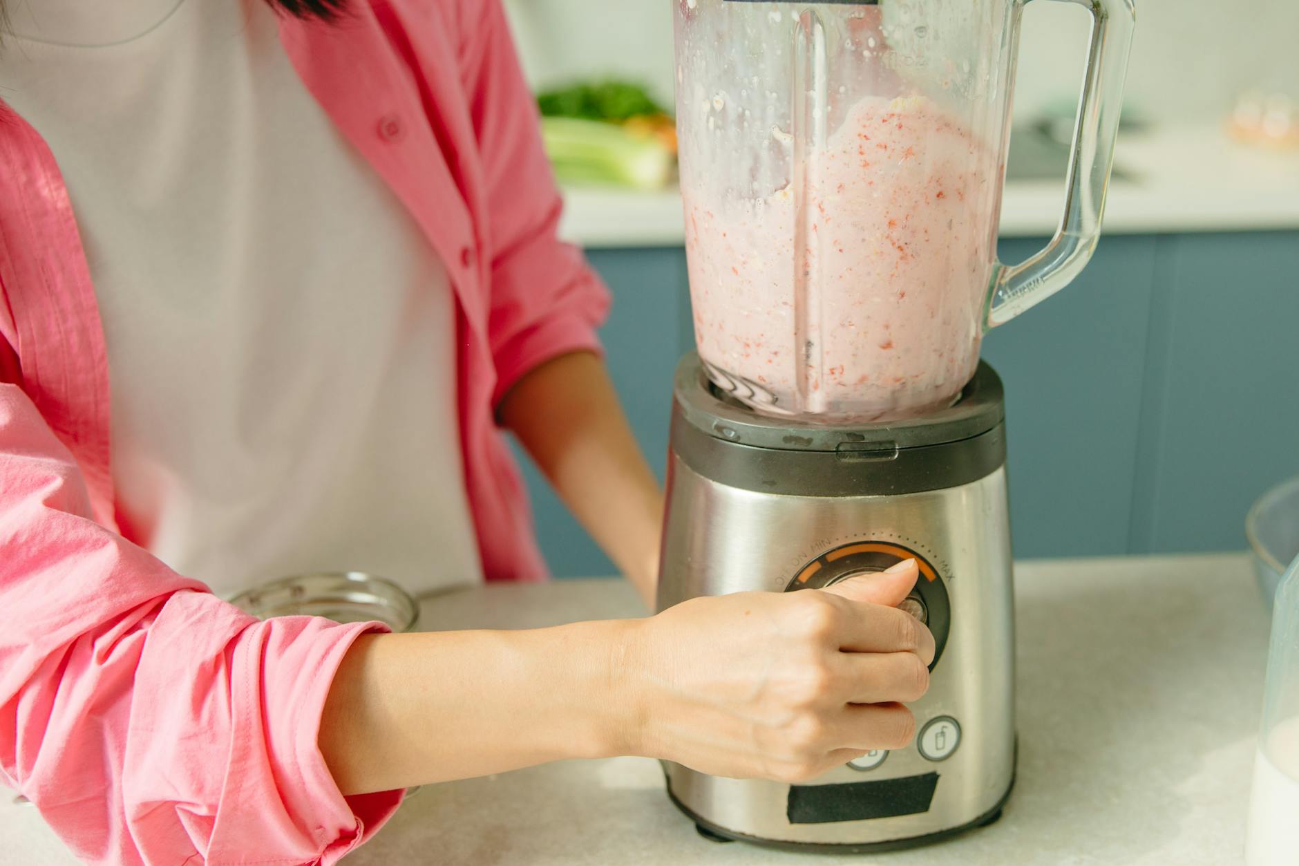 The Ultimate Strawberry Banana Smoothie: A Foolproof 3-Ingredient Guide