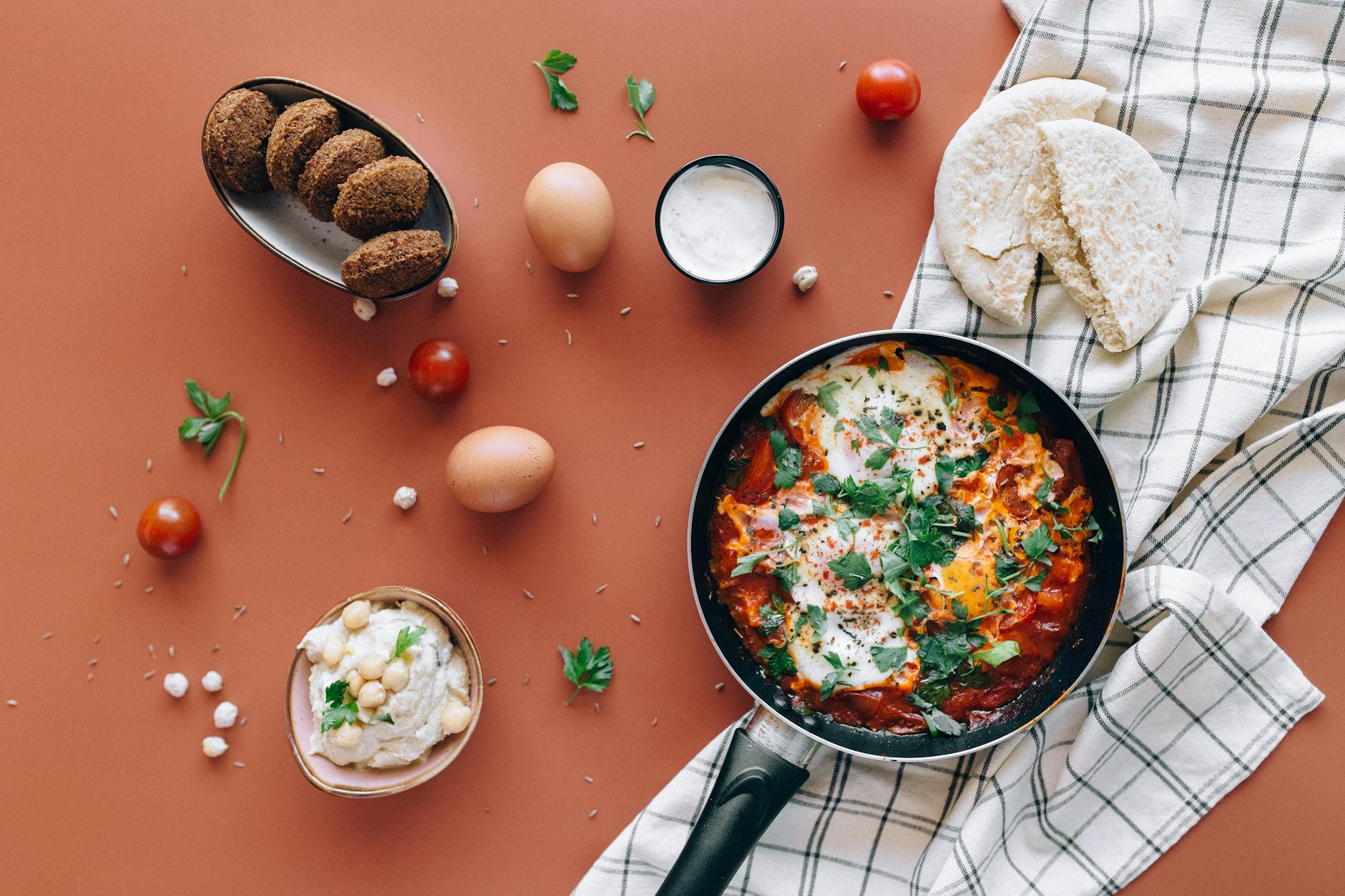 The Best Tahini Sauce Recipe: Creamy, Garlicky, and Foolproof