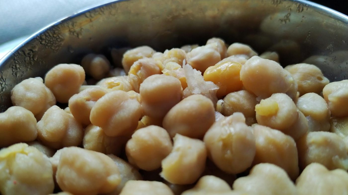 What to Make with Chickpeas (15 Easy Ideas)