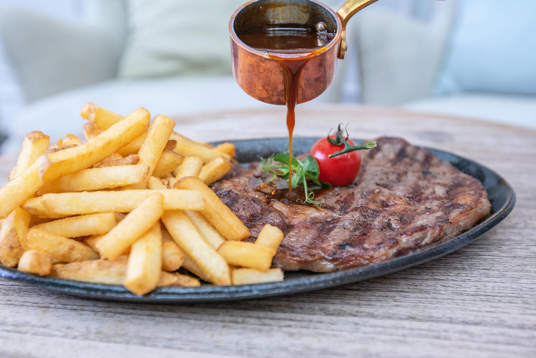 What to Serve with Steak: 20 Best Side Dishes for a Perfect Dinner