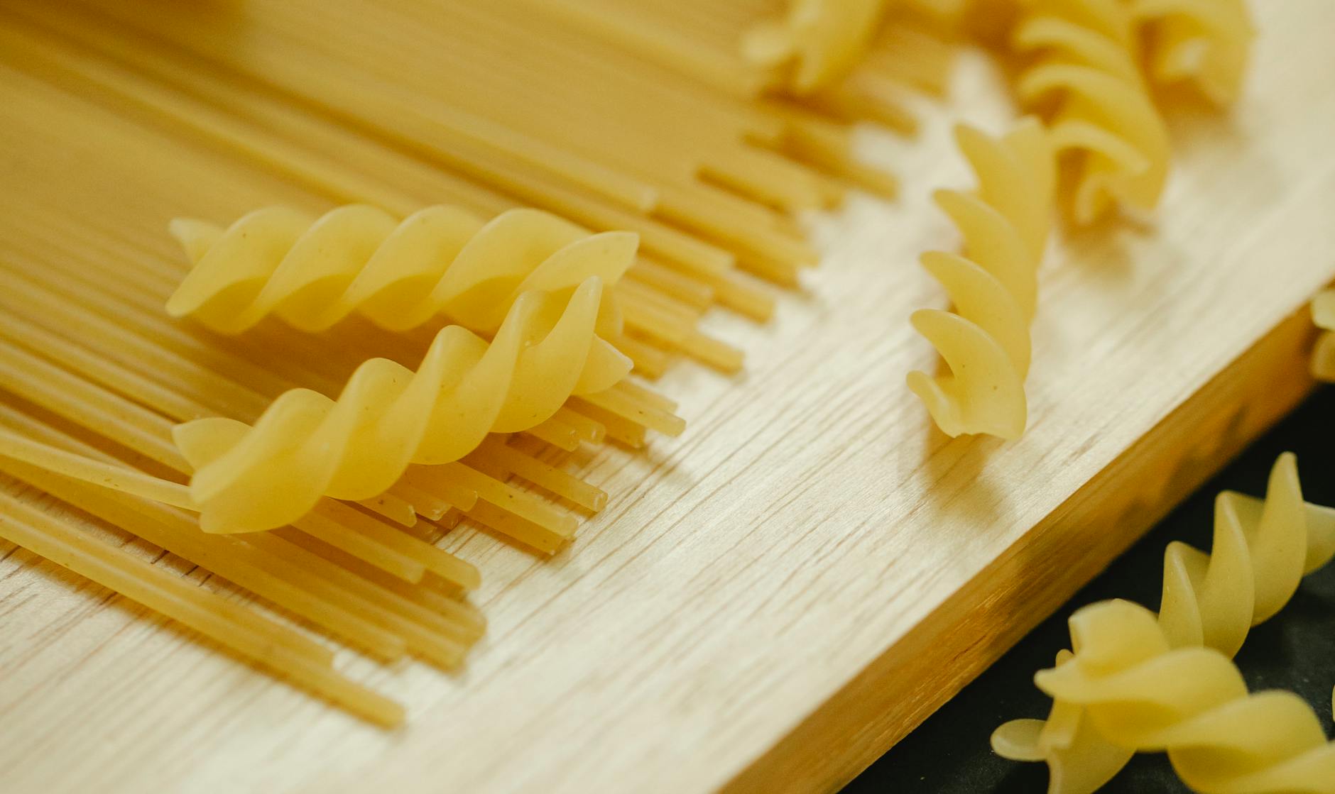 Why Is My Pasta Sticking Together? The Ultimate Troubleshooting Guide to Perfect, Clump-Free Noodles